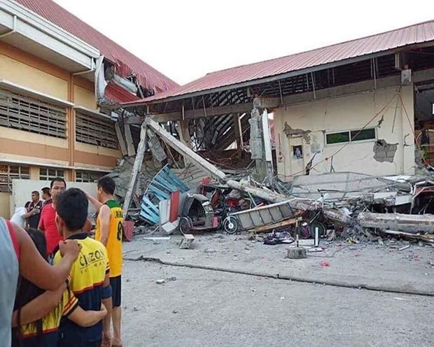 Buildings are demaged at the 5.8-magnitude shallow quake in the northeast coast of Mindanao island. (Photo: The Pioneer)