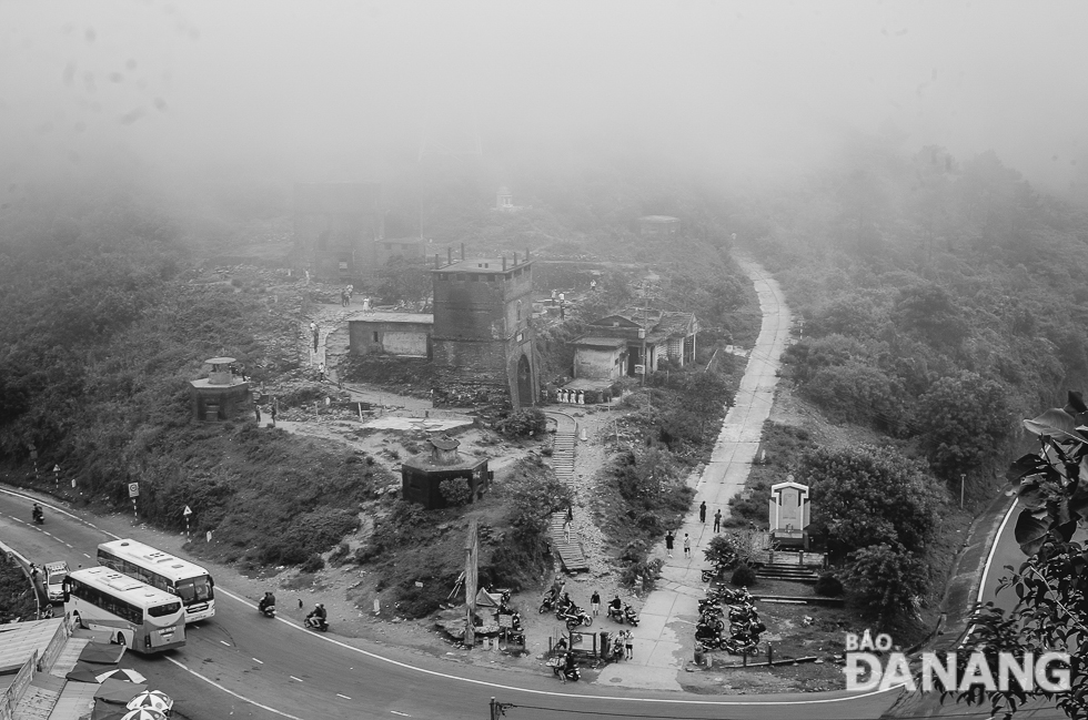 Thick fog is seen blanketing the scenic Hai Van Gate