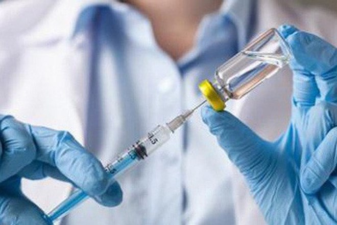 Viet Nam will receive cancer vaccines from Japan in the near future, Prof Dr Ta Thanh Van, Rector of the Hanoi Medical University (HMU) told Lao Dong newspaper (Illustrative photo: laodong.vn)