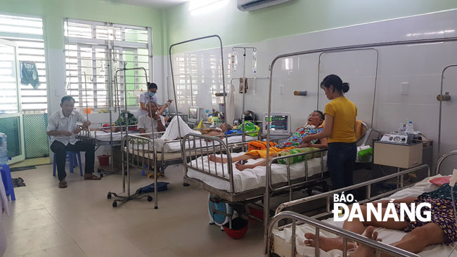 A total of 250 patients from Da Nang and other regional localities now receive treatment at the hospital. The new hospital possesses modern equipment and newly- transferred techniques for medical check-ups and treatments.