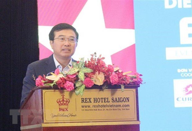 Ông Hoàng Quốc Việt, Thứ trưởng Bộ Công Thương phát biểu khai mạc diễn đàn. (Ảnh: Xuân Anh/TTXVN)