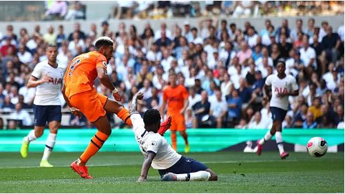 Tottenham bất ngờ thất bại 0-1 trước Newcastle