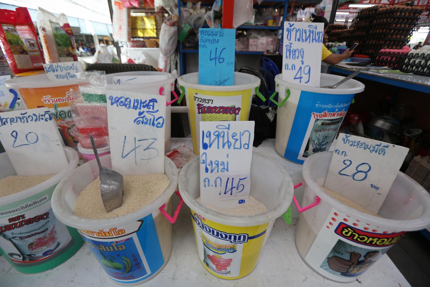 Thương lái tích trữ gạo nếp tại Thái Lan có thể phải ngồi tù