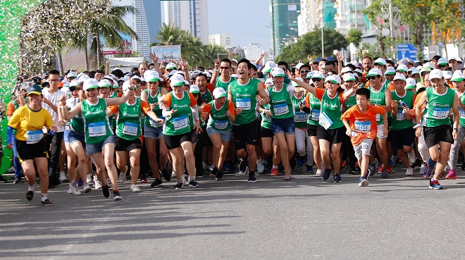 Có đến hơn 9.000 vận động viên đăng ký tham dự Manulife Danang International Marathon 2019.
