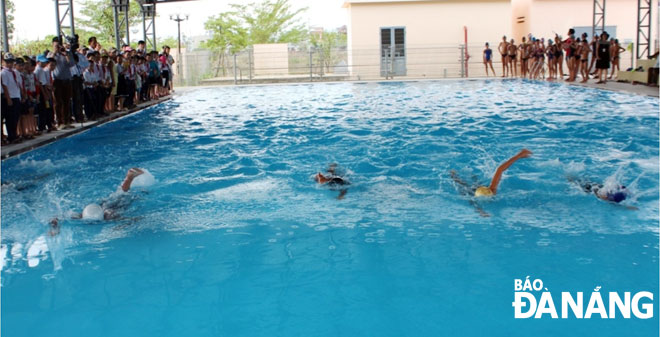 Quận Ngũ Hành Sơn phát triển dạy bơi trong trường học giúp học sinh rèn luyện kỹ năng an toàn trong môi trường nước.
