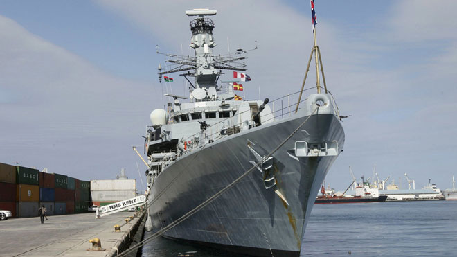Ngày 12-8, Anh cử tàu chiến HMS Kent (ảnh) đến vịnh Persian để tham gia sáng kiến an ninh hàng hải của Mỹ. 	Ảnh: AFP