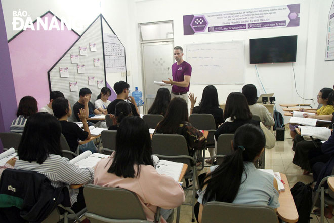 An English class at the WISE Centre