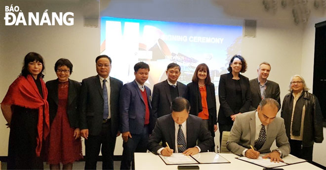  The signing of a MoU between the University of Da Nang (UDN) and the Monash University