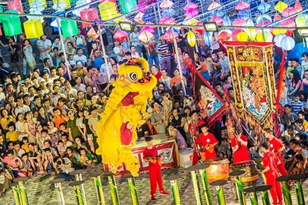 The International Lion, Dragon and Unicorn Dance Festival will take place at Sun World Danang Wonders in the central city of Da Nang from August 30 to September 2. (Photo: vietnamnet.vn)