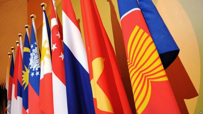 Flags of ASEAN countries (Photo: VNA)