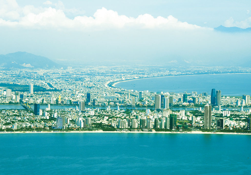 An amazing panorama of the city from sea