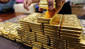 Giá vàng tăng vọt sau động thái mạnh tay từ châu Âu