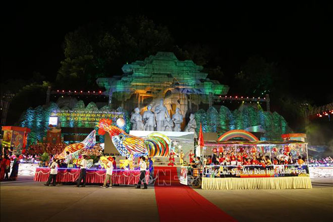 Độc đáo lễ hội Thành Tuyên