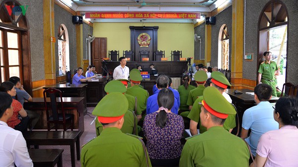 Hoãn phiên tòa xét xử sơ thẩm vụ gian lận thi cử ở Sơn La