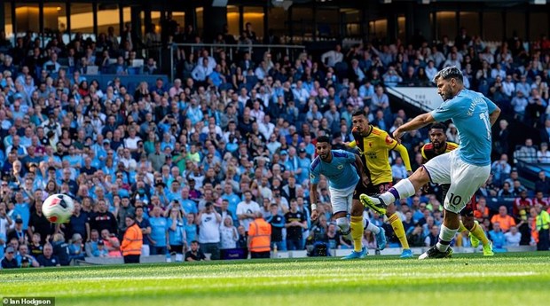 Manchester City đi vào lịch sử sau chiến thắng hủy diệt 8-0