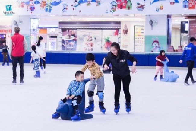 Vincom Ice Rink đem đến trải nghiệm thể thao hàn đới duy nhất tại Việt Nam hiện nay.