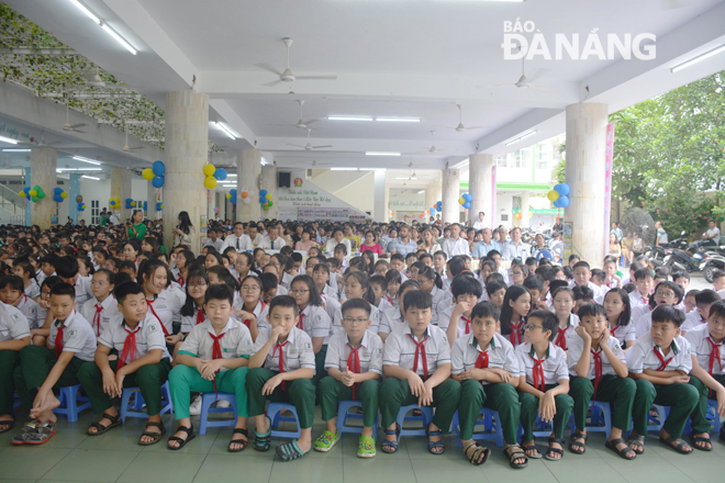 Pupils attending the opening ceremony of the new school year at the Duc Tri Pre-school-Primary-Junior High School