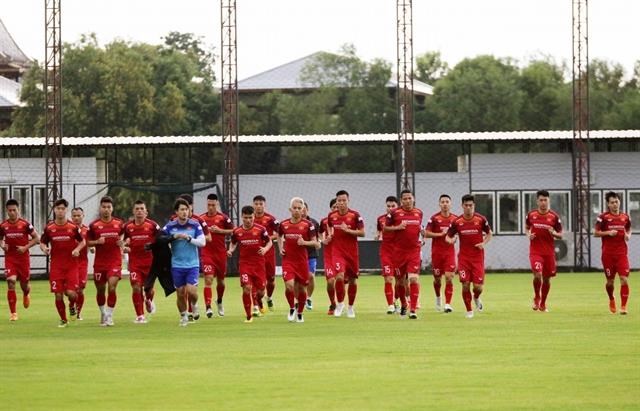 Vietnamese players train to prepare for the match with Thailand in the Asian zone’s second qualifying round for the World Cup 2020 on September 5. (Photo: vff.org.vn)