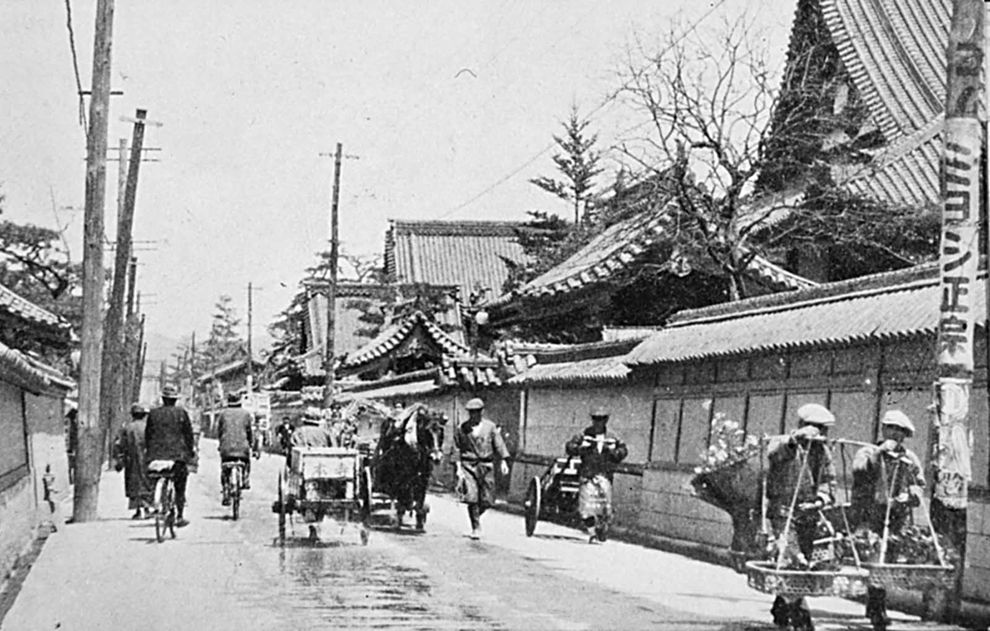 Con phố Teramachi ở Hiroshima trước chiến tranh. Khu vực này đã bị phá hủy hoàn toàn sau khi Mỹ ném quả bom nguyên tử 