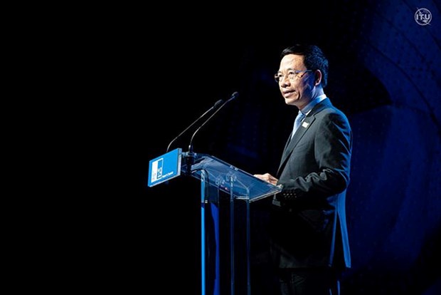Bộ trưởng Bộ Thông tin và Truyền thông Nguyễn Mạnh Hùng phát biểu tại Triển lãm Viễn thông Thế giới 2019. (Ảnh: ITU)