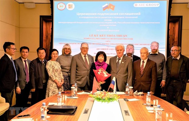 At the signing ceremony (Photo: VNA)