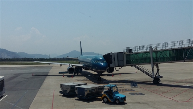 An aircraft of the national flag carrier, Vietnam Airlines, stops at Da Nang International Airport. The city will launch more new air routes from 2020.