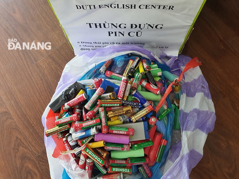 Used batteries become hazardous waste and pose threats to health and the environment if improperly disposed. Used batteries are seen collected at the city-based DUTI English Centre