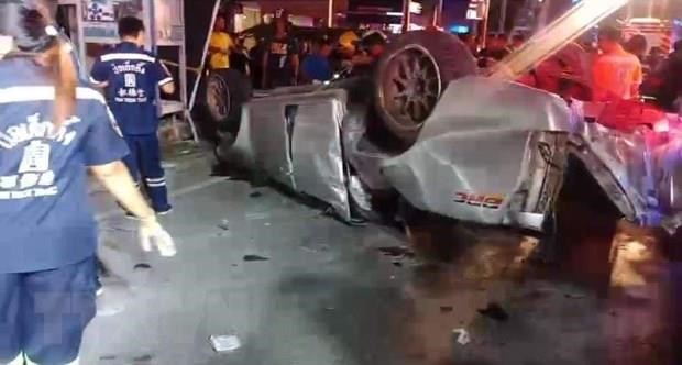 At the accident scene (Source: Thai Visa Forum)