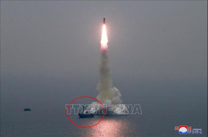 Triều Tiên xác nhận phóng thử thành công tên lửa đạn đạo từ tàu ngầm mới