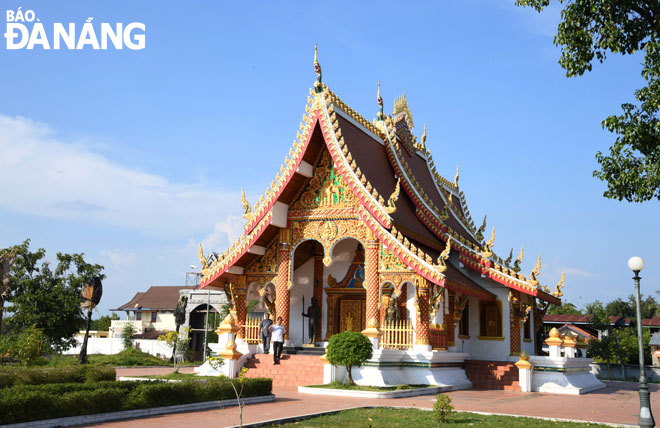 Một thoáng chùa Watthat (Lào)
