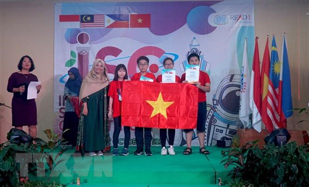 Đoàn học sinh Việt Nam giành 4 HCV tại kỳ thi Khoa học Quốc tế 2019
