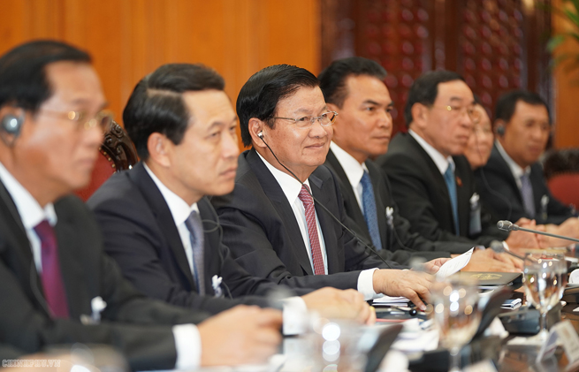 Thủ tướng hai nước Việt - Lào tiến hành hội đàm. Ảnh VGP/Quang Hiếu