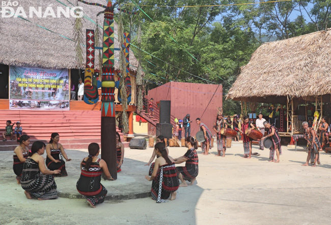 The Co Tu Cultural Festival 2019 recently took place at the Guol House in Gian Bi Village, Hoa Bac Commune, Hoa Vang District, attracted a great deal of attention from both locals and visitors