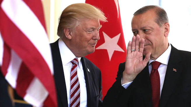 Tổng thống Mỹ Donald Trump và Tổng thống Thổ Nhĩ Kỳ Recep Tayyip Erdogan (Ảnh: Getty)