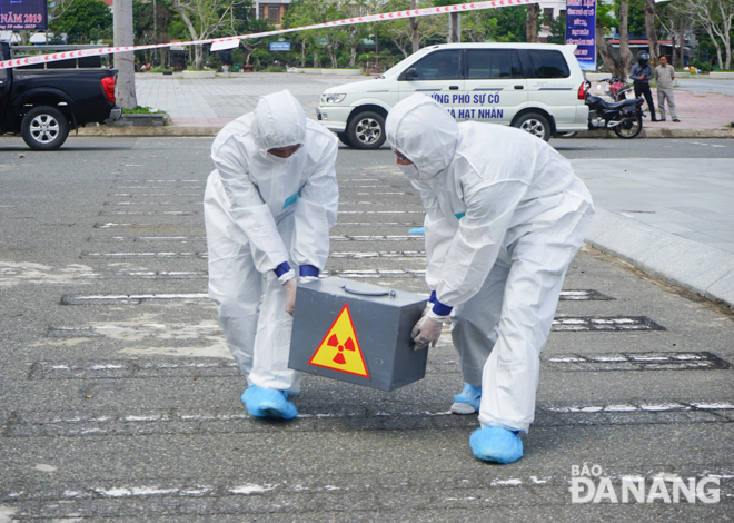 Local functional bodies carrying the radiation containing box to a safe place