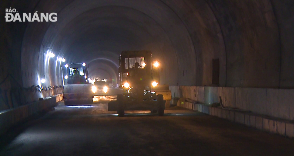 After 32 months of construction, the drilling and tunnelling work at the Hai Van Tunnel 2 project has been already completed.