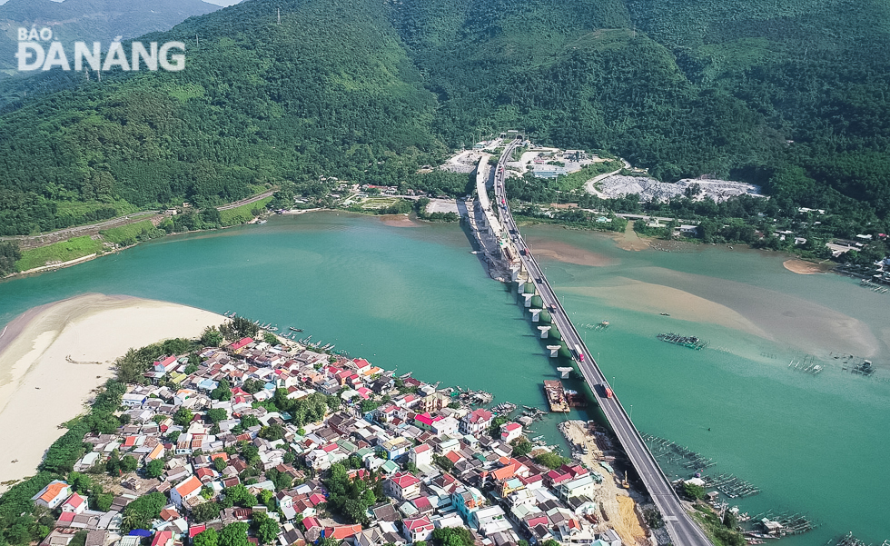 The completion of the Hai Van Tunnel 2 project will help shorten travel time for vehicles on the North-South road from 2020.