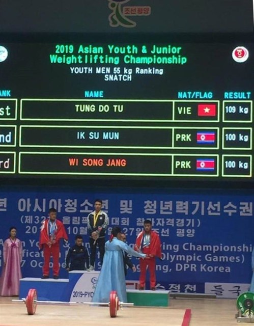 Do Tu Tung on the top podium for gold medal  (Photo of the organisers)