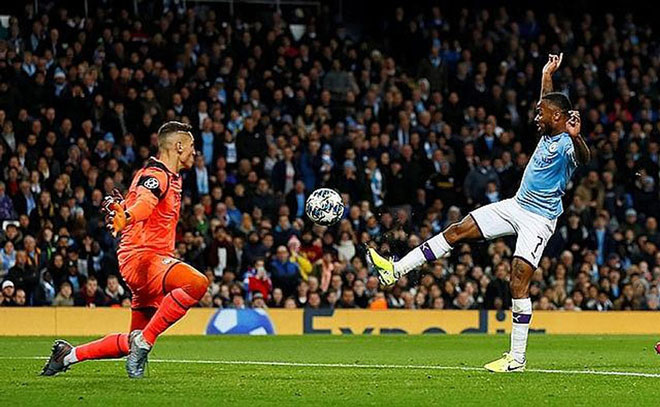 Sterling đang là chân sút ghi nhiều bàn nhất cho Man City mùa này. Ảnh: Reuters