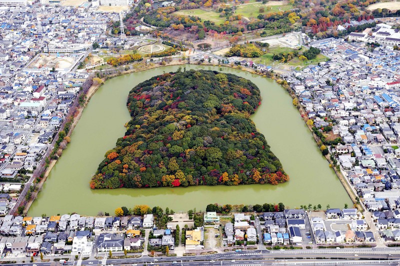 Quần thể những ngôi mộ cổ khổng lồ Mozu-Furuichi Kofun ở tỉnh Osaka, Nhật Bản (Ảnh: Sakai City Government).