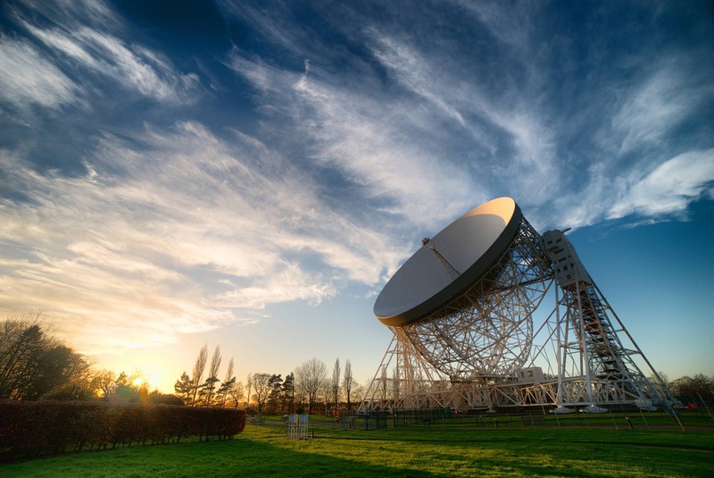 Đài thiên văn Jodrell Bank (Vương quốc Anh và Bắc Ireland) là một trong những đài quan sát thiên văn vô tuyến hàng đầu thế giới (Ảnh: Anthony Holloway).