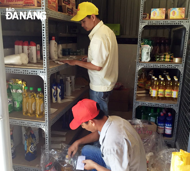 Mô hình siêu thị Công đoàn được Công ty TNHH Công nghiệp thực phẩm Liwayway Đà Nẵng tạo điều kiện thuận lợi mở tại doanh nghiệp nhằm hỗ trợ phúc lợi cho người lao động. 