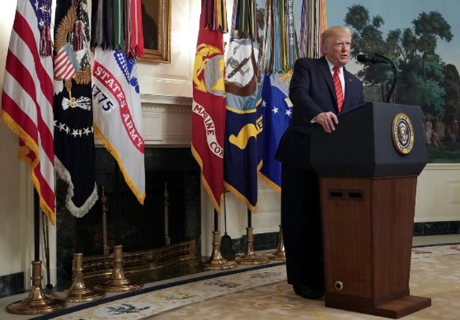 Tổng thống Trump phát biểu tại Nhà Trắng ngày 27/10. Ảnh: Reuters
