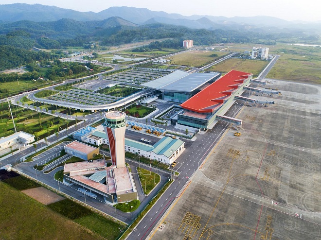 Sân bay Vân Đồn đón chuyến bay đầu tiên từ TP Đà Nẵng