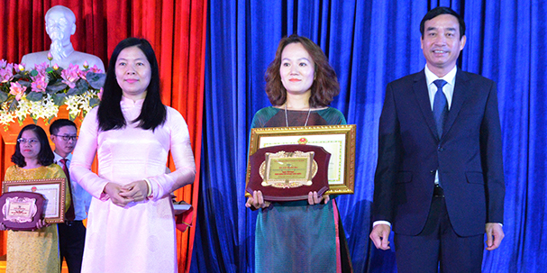 25 giáo viên được tặng giải thưởng Nhà giáo Đà Nẵng tiêu biểu
