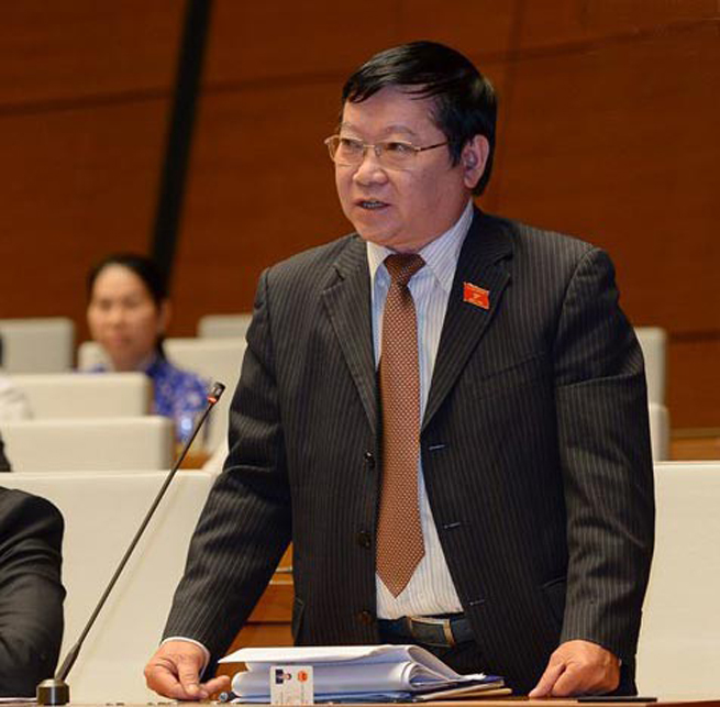 Ông Lê Như Tiến phát biểu trên diễn đàn Quốc hội khóa XIII