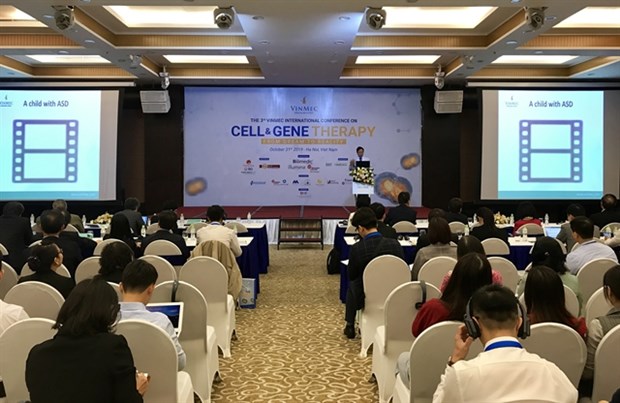 VRISG Director Nguyen Thanh Liem speaks at the third Vinmec International Conference on Cell and Gene Therapy held in Hanoi on October 31 (Photo: VNA)