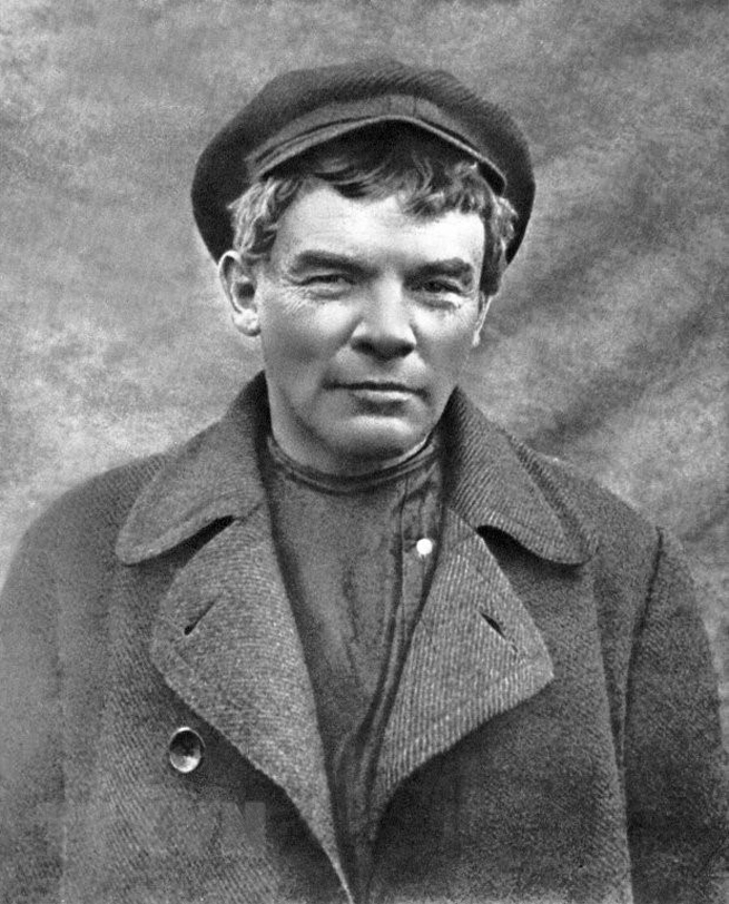 • V.I.Lenin hóa trang với tóc giả để tránh sự truy lùng của Chính quyền lâm thời năm 1917. (Ảnh: Tư liệu/TTXVN)