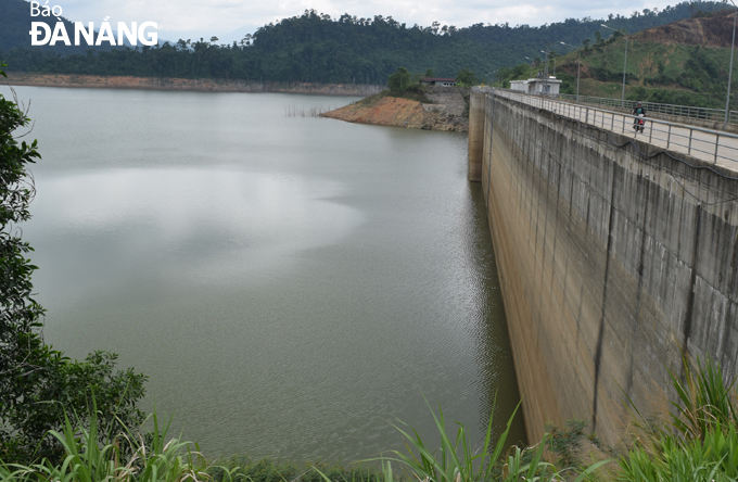 Các hồ thủy điện ở thượng nguồn đều chưa tích đủ nước nhưng vẫn chủ động chống lũ và tích nước