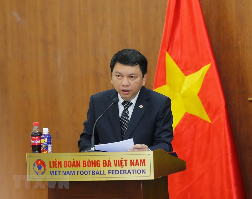 Tổng thư ký VFF Lê Hoài Anh phát biểu tại buổi lễ. (Ảnh: Trọng Đạt/TTXVN)